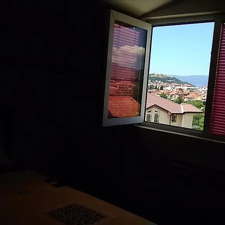 Dora Apartment *